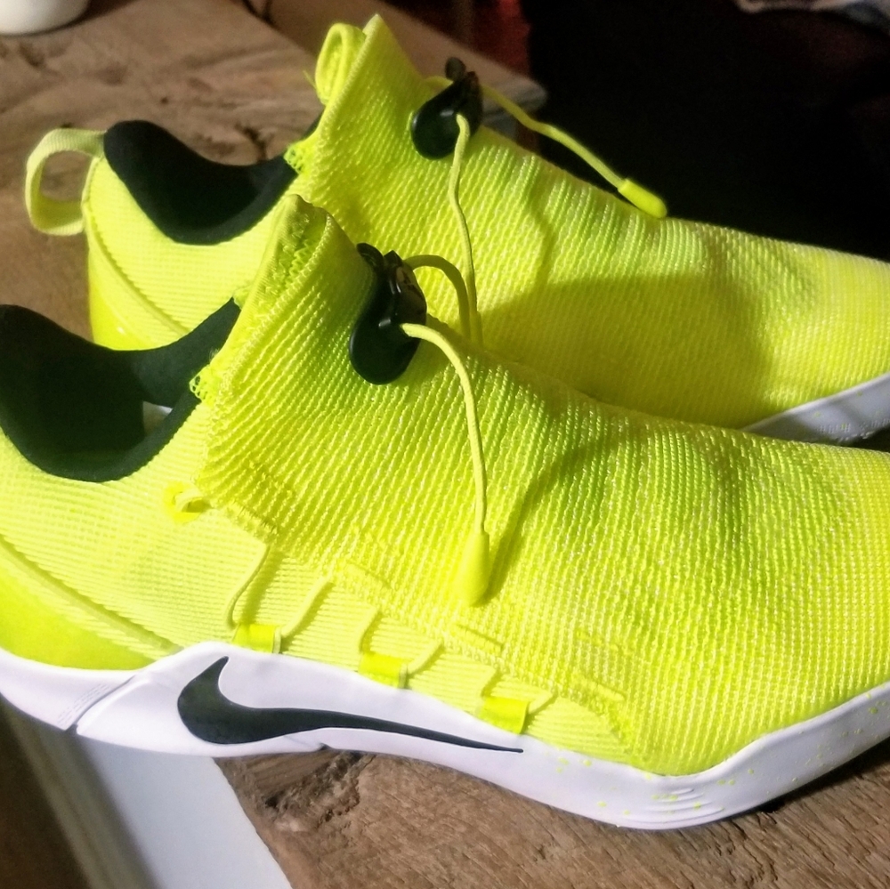 Nike Kobe A.D. NXT HMD Volt Mens 8